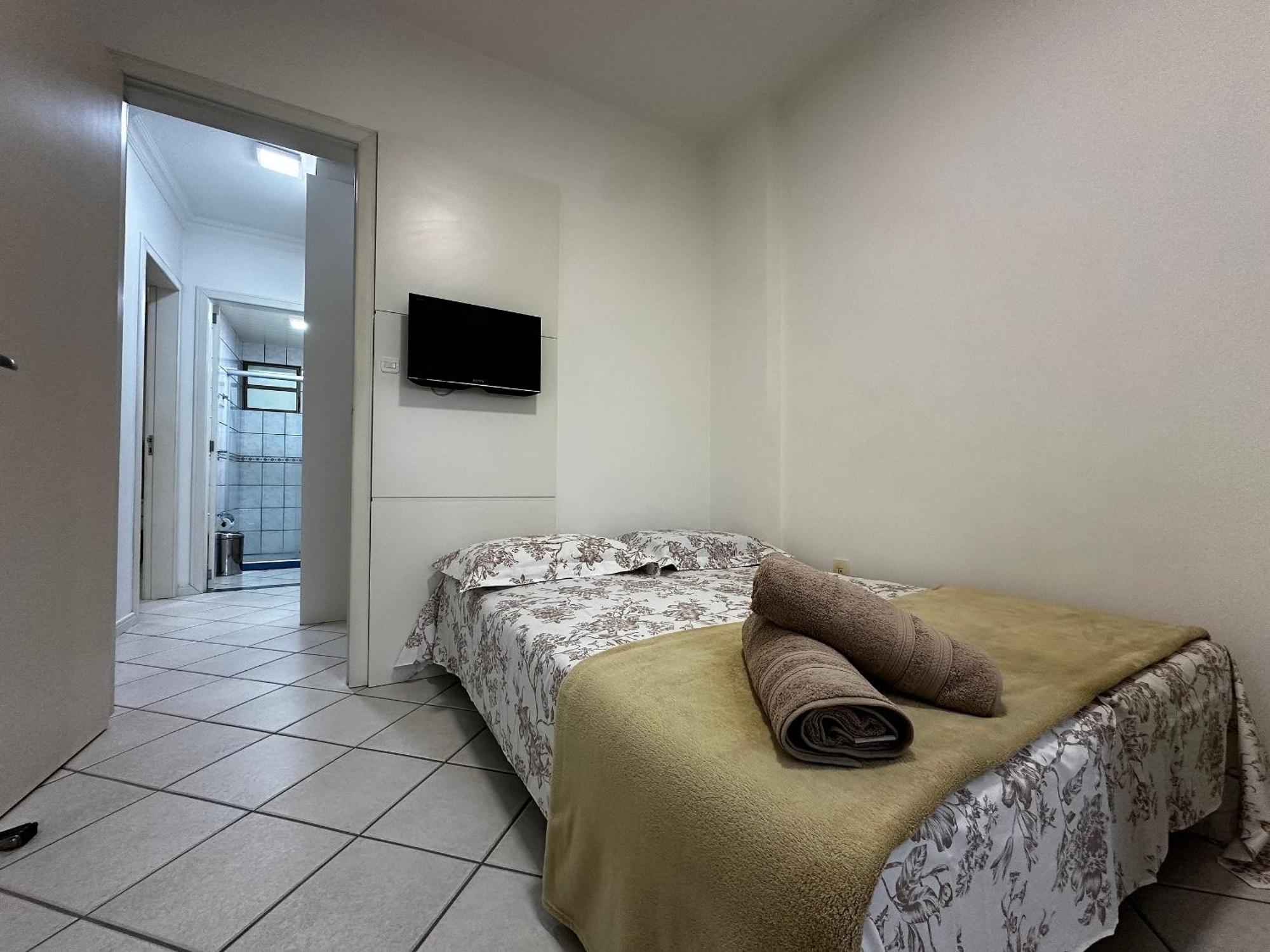 Apartamento Aa01- Quadra Mar| 3 Quartos| 3 Banheiros| Churrasq Balneario Camboriu